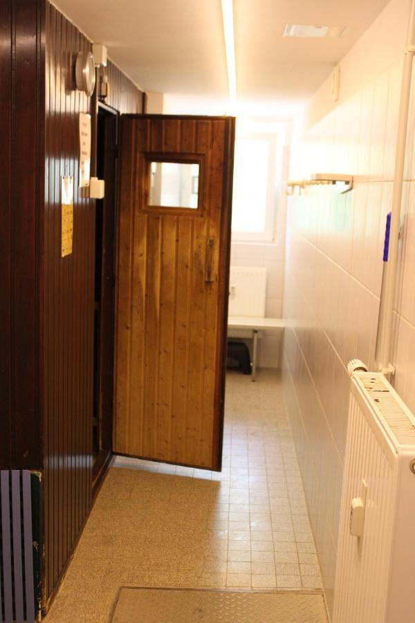 Ferienwohnung "Hagebutze" Mit Sauna Und Schwimmbad 巴特劳特堡 外观 照片