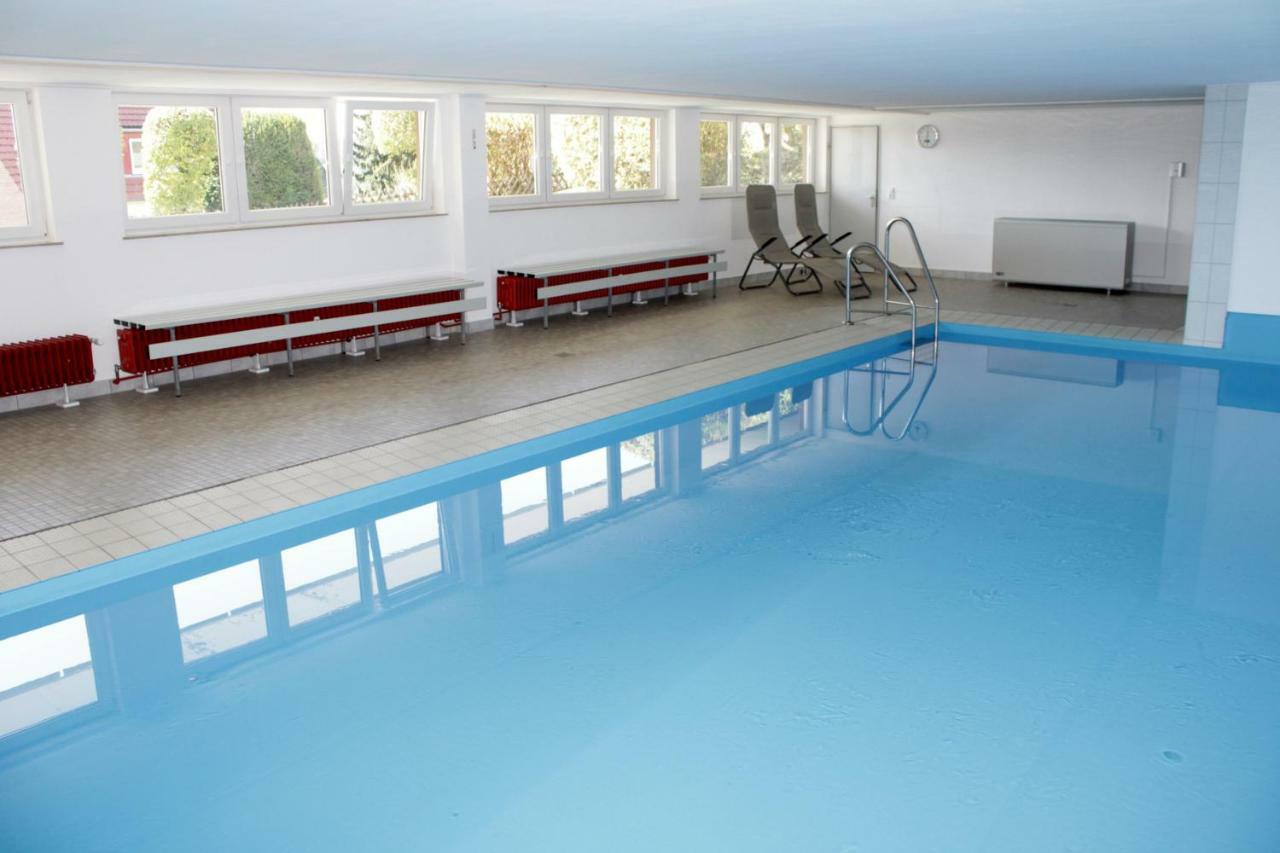 Ferienwohnung "Hagebutze" Mit Sauna Und Schwimmbad 巴特劳特堡 外观 照片